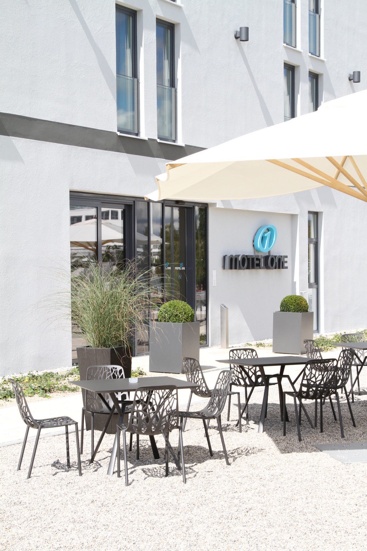 Motel One Muenchen-Garching Гархинг-бай-Мюнхен Экстерьер фото