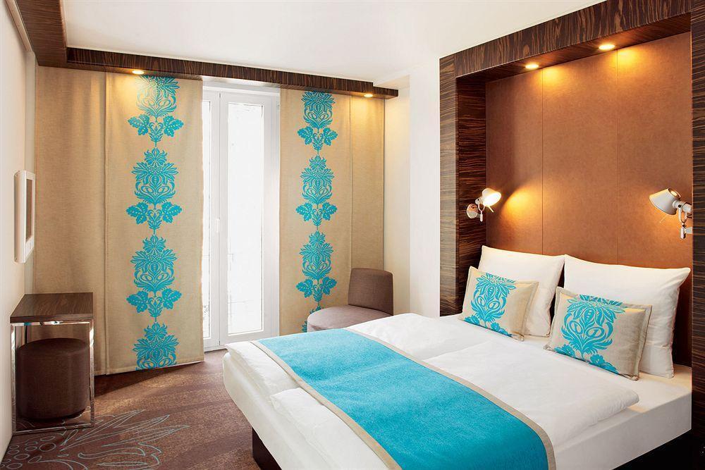 Motel One Muenchen-Garching Гархинг-бай-Мюнхен Экстерьер фото