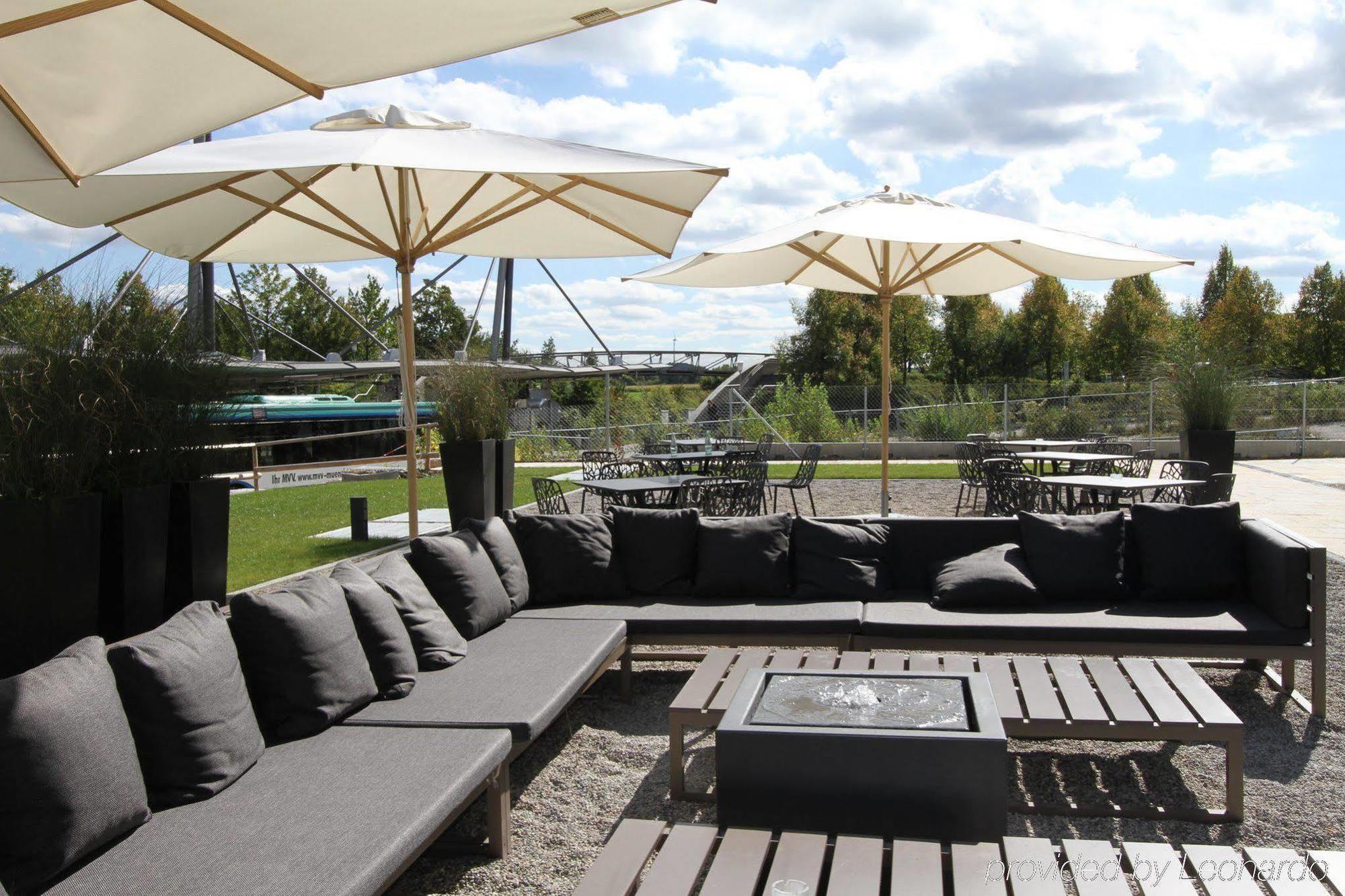 Motel One Muenchen-Garching Гархинг-бай-Мюнхен Экстерьер фото