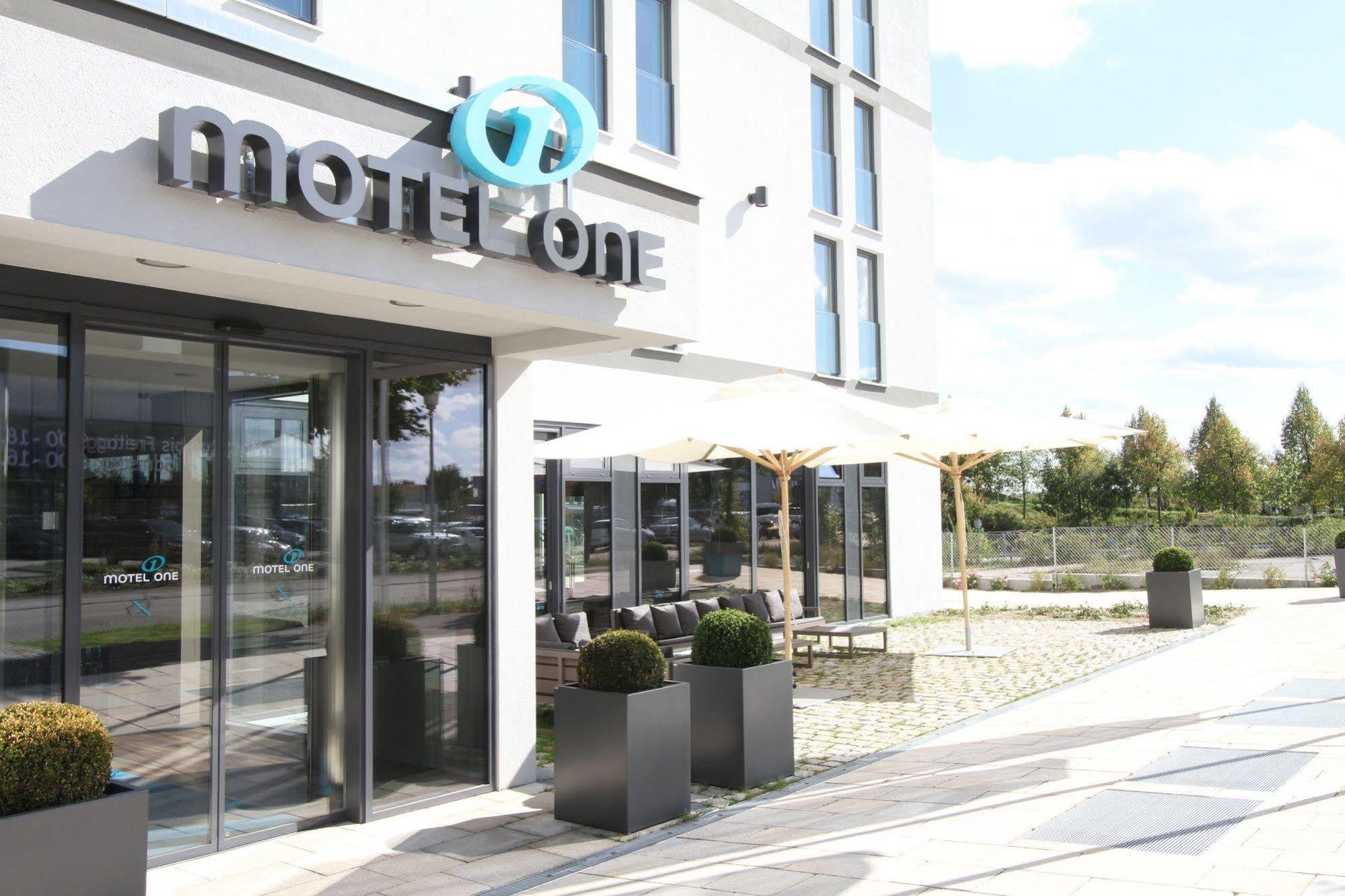 Motel One Munchen-Garching Гархинг-бай-Мюнхен Экстерьер фото